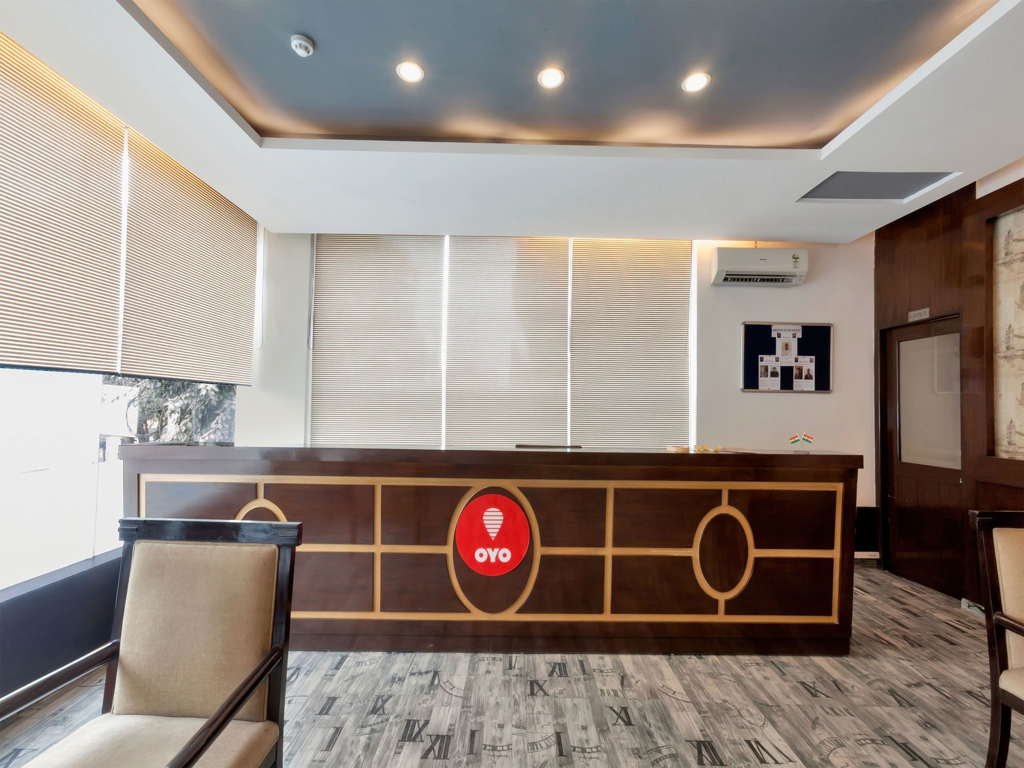 Hotel Oyo 9841 The Vivir 1 à Noida Extérieur photo