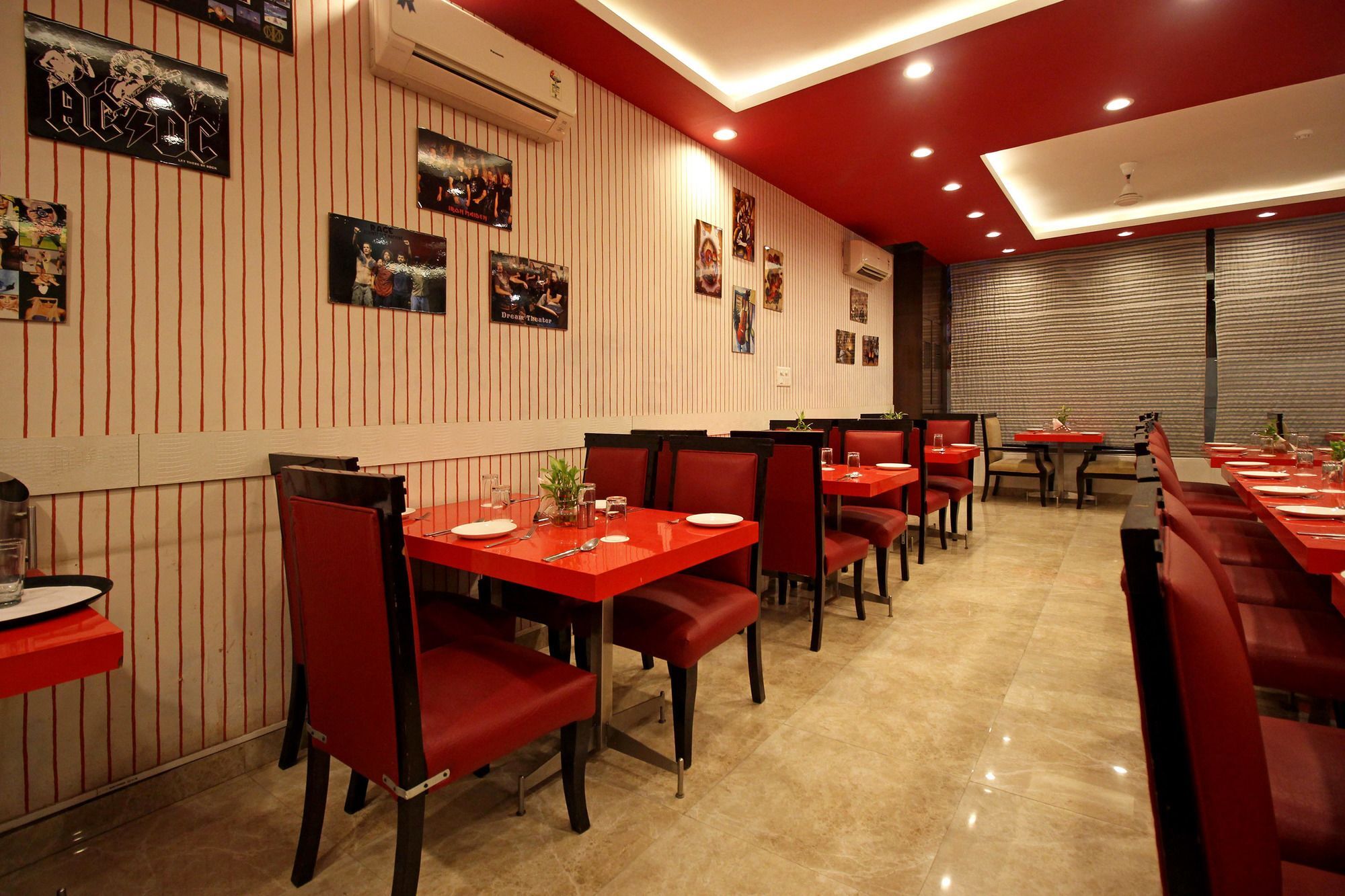 Hotel Oyo 9841 The Vivir 1 à Noida Extérieur photo