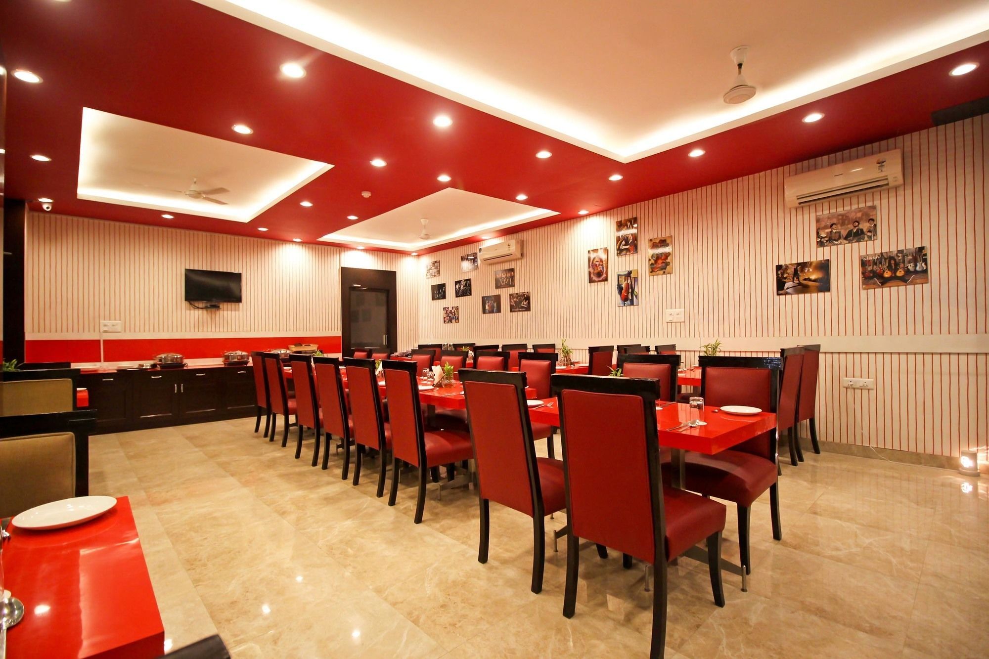 Hotel Oyo 9841 The Vivir 1 à Noida Extérieur photo